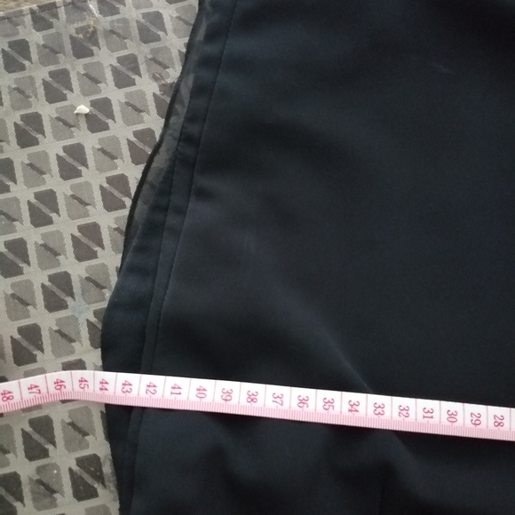 Black top - Picture 2 of 4